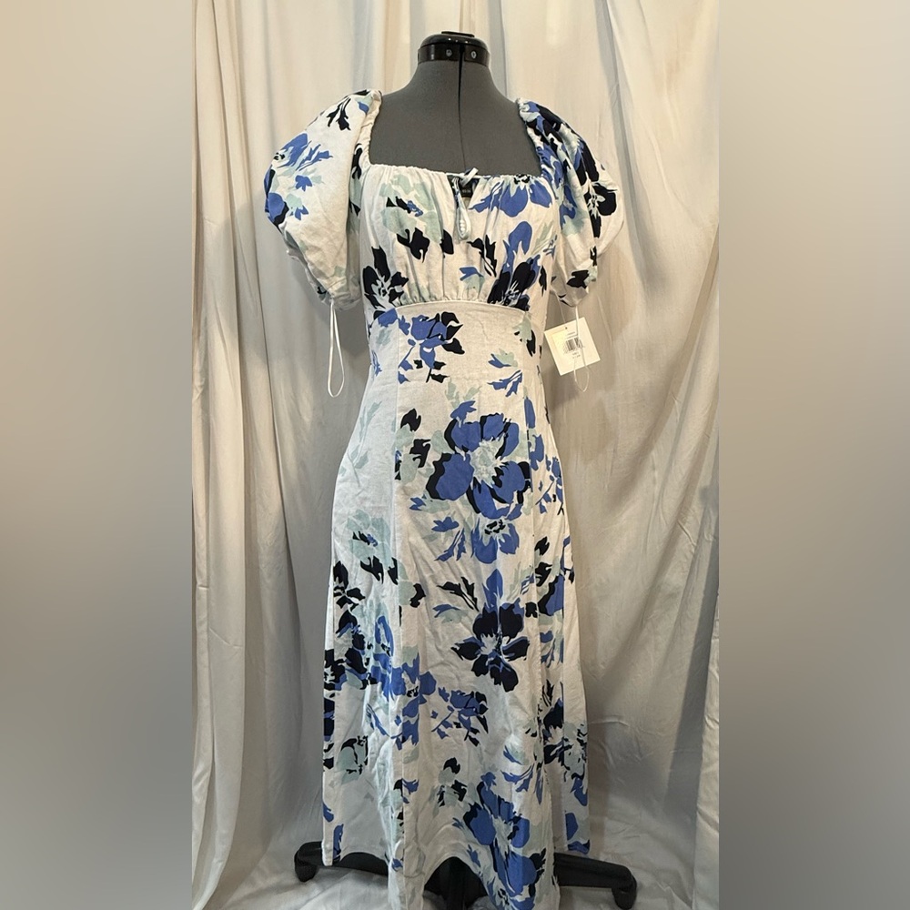Ellen Tracy White and Blue Floral Midi Dress